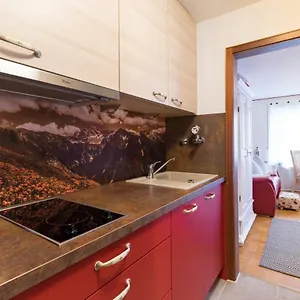  Apartment M. Broghammer